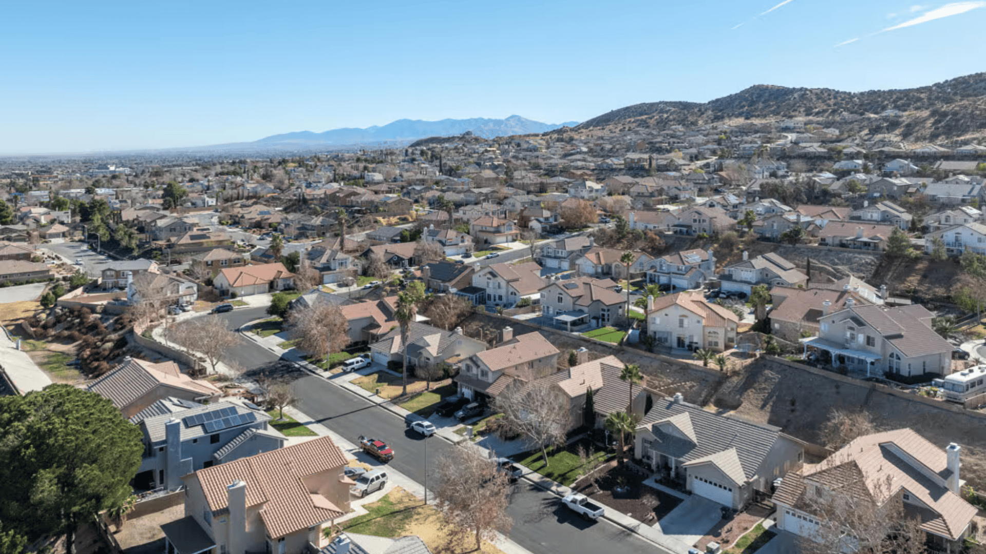 Why Are People Moving to the Antelope Valley in 2025?